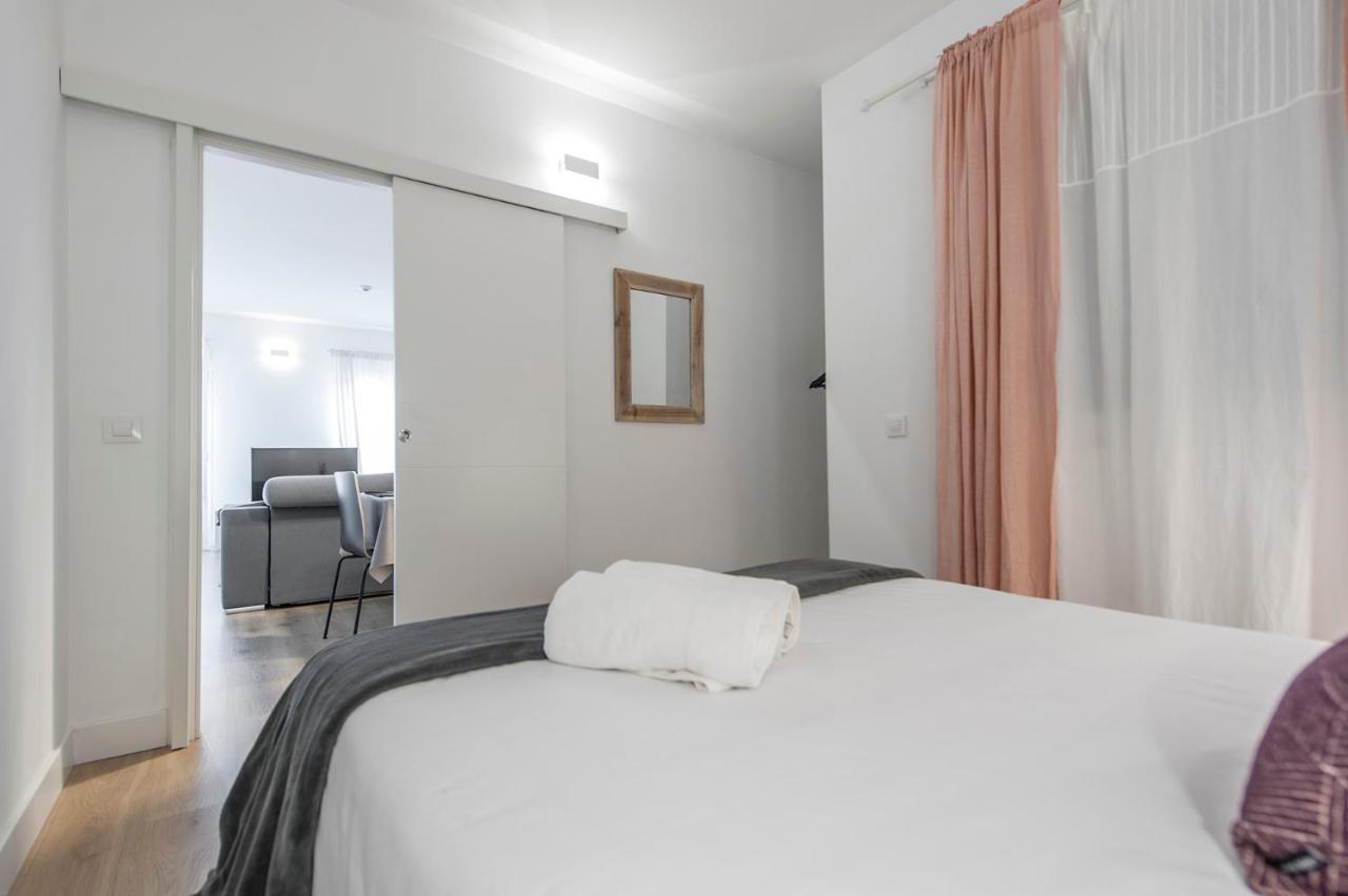 Hellenhost - Gran Vía Apartamento *