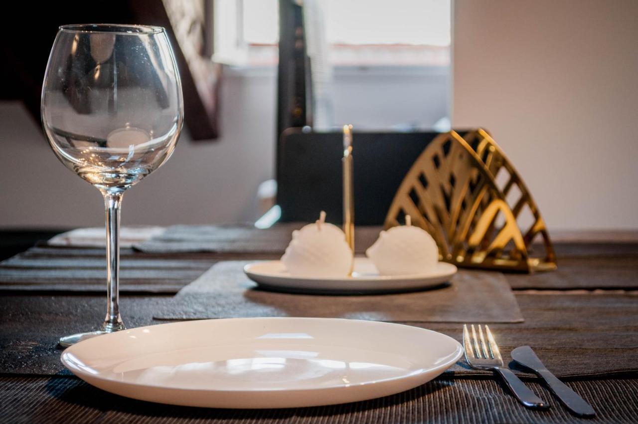 Hellenhost - Gran Vía Apartamento *