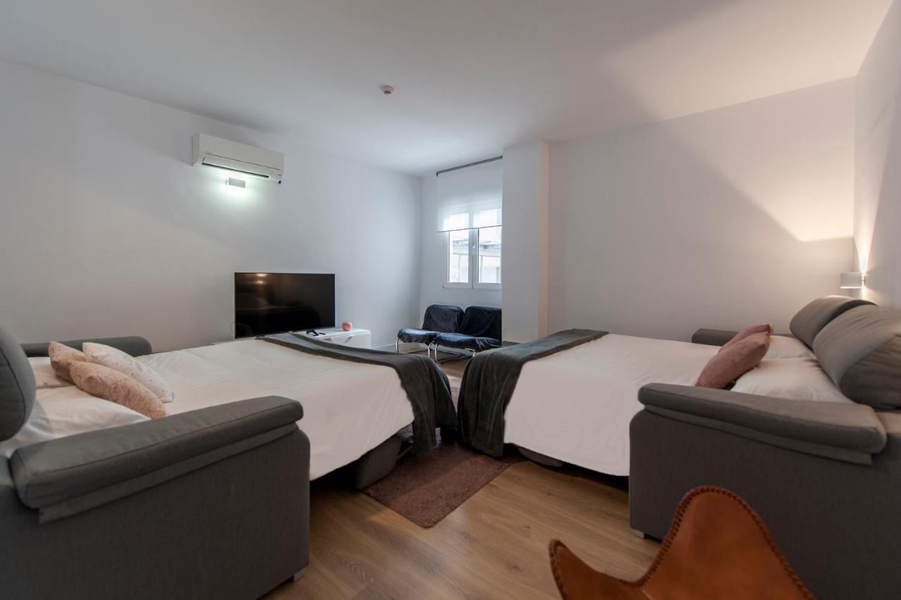 Hellenhost - Gran Vía Apartamento