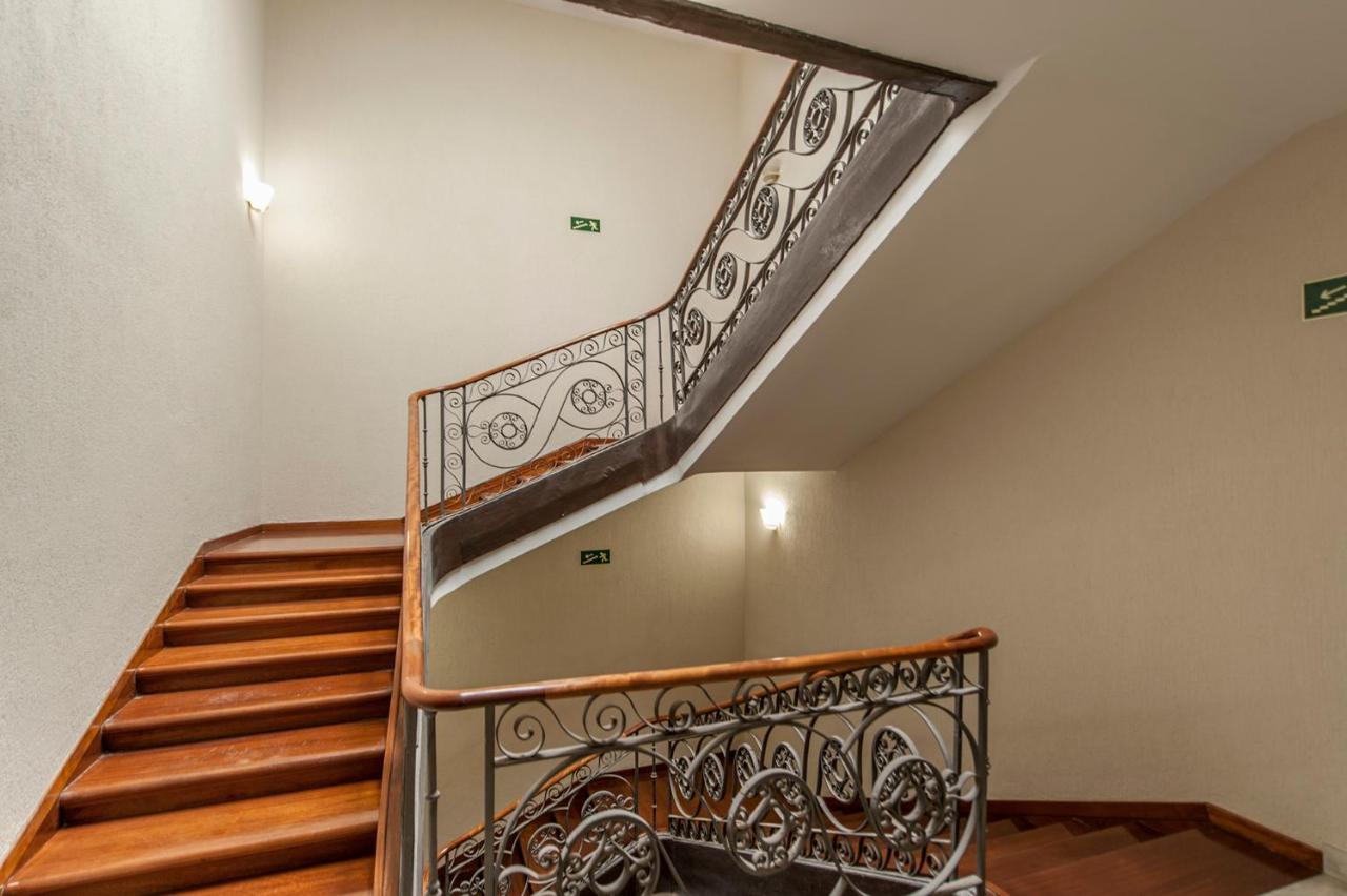 Hellenhost - Gran Vía Apartamento Madrid